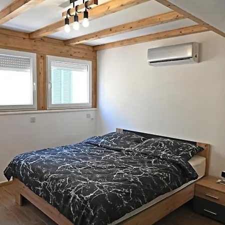 Casa Laura 3*